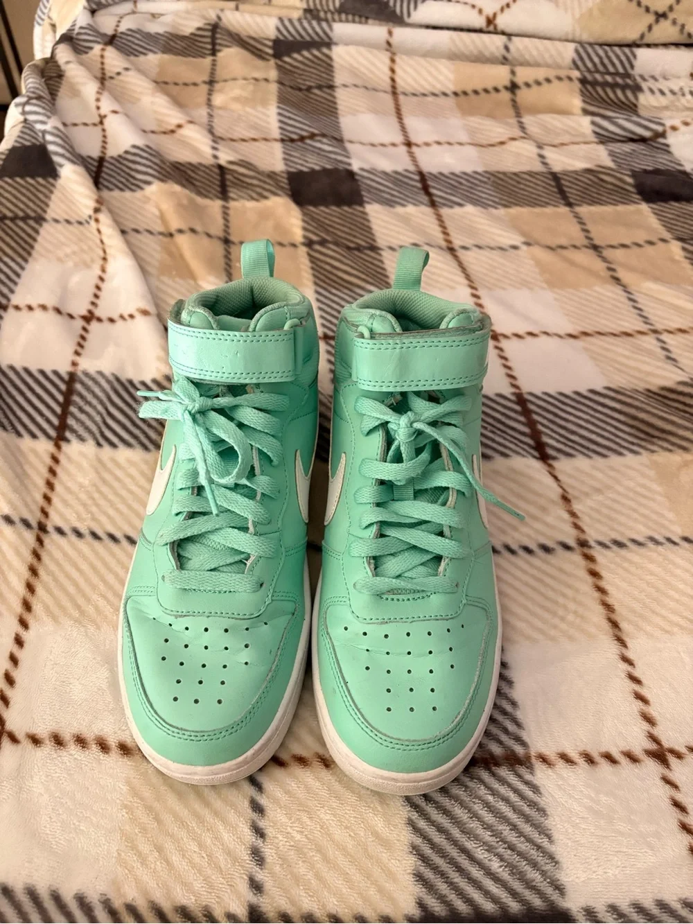 Nike Kids Mint Green High-Top Sneakers